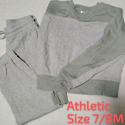 Girl's Sweat Set Size 7/8 $7