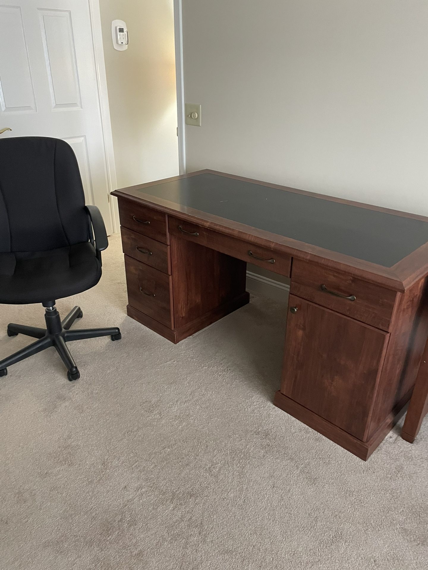 Desk & Chair