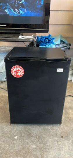 Mini fridge