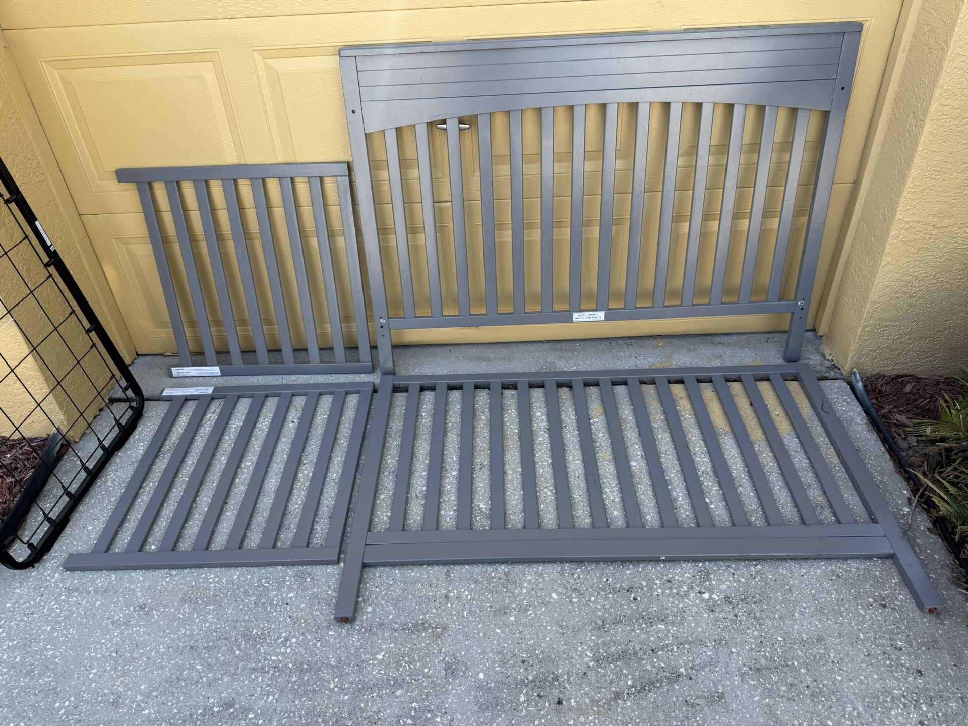HARPER 4 IN 1 CONVERTIBLE CRIB