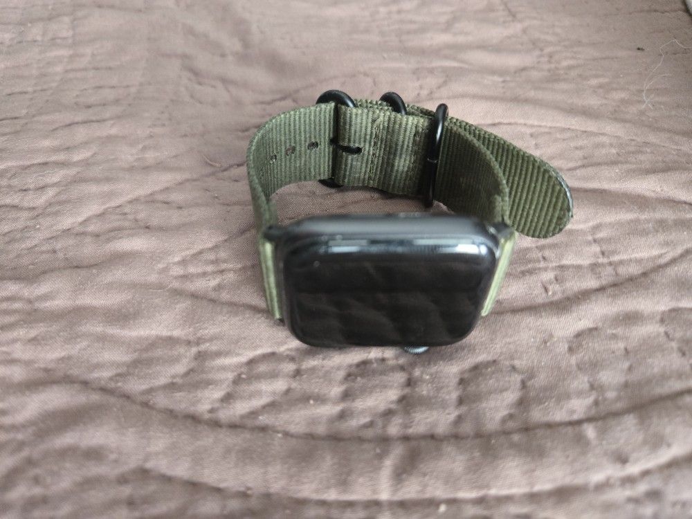Apple Watch Series 5