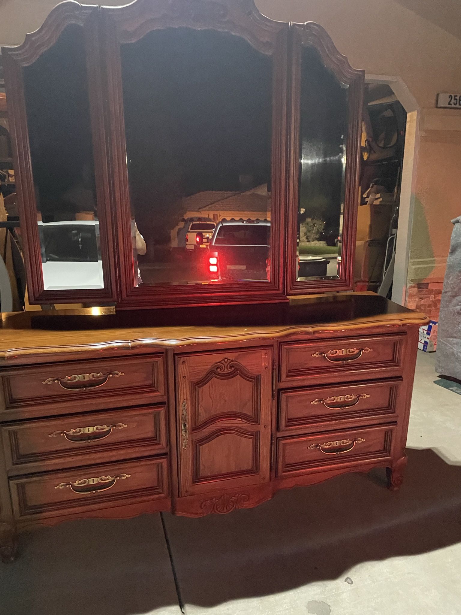 Beautiful Dresser With Mirror