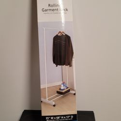 Garmet Rack (NIB)