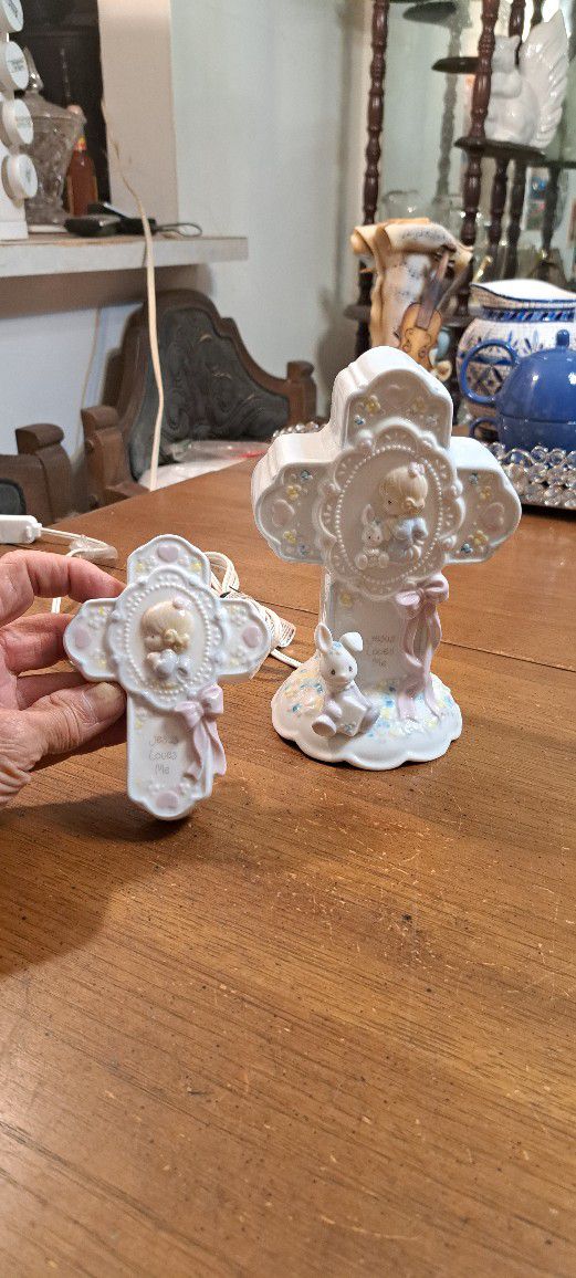 Set Of 2 Collectible Precious Moments Lighted Cross "Jesus Loves Me" 1993 W/3D Bunny Figure W/Matching Night Light, Porcelain 