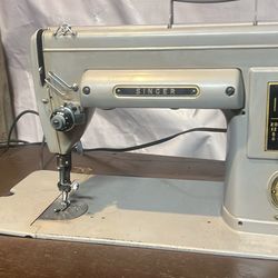 Vintage Singer 301A Sewing Machine