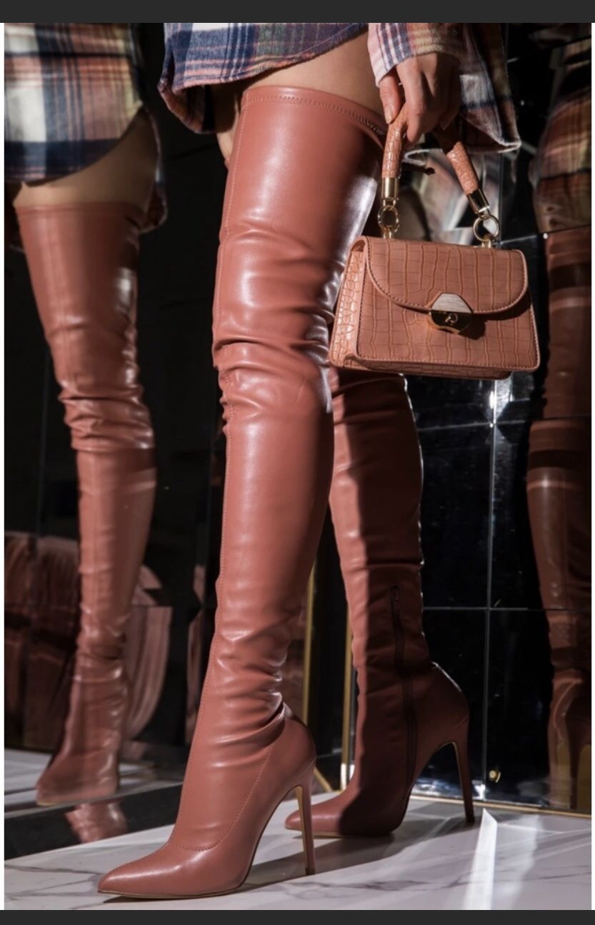 Brsnd New Rose Thigh high Leather Boots