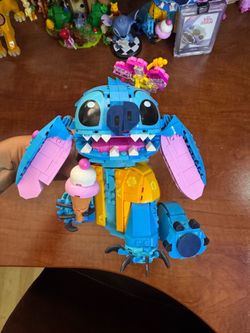 Lego Disney Stitch with ice cream Lego set with book
