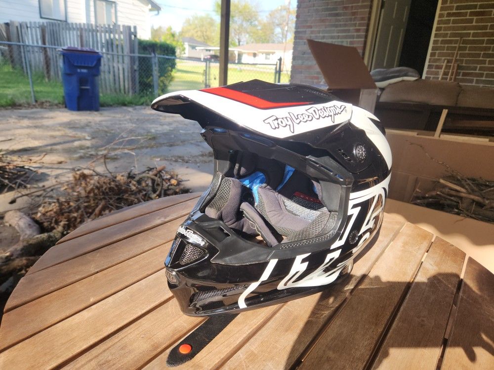 $300