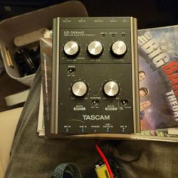 TASCAM AUDIO INTERFACE 