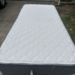 Cama Individual Twin Bed Good Condition 