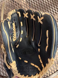Wilson Ultra 11.5” Youth Utility Baseball Glove Right Hand Throw