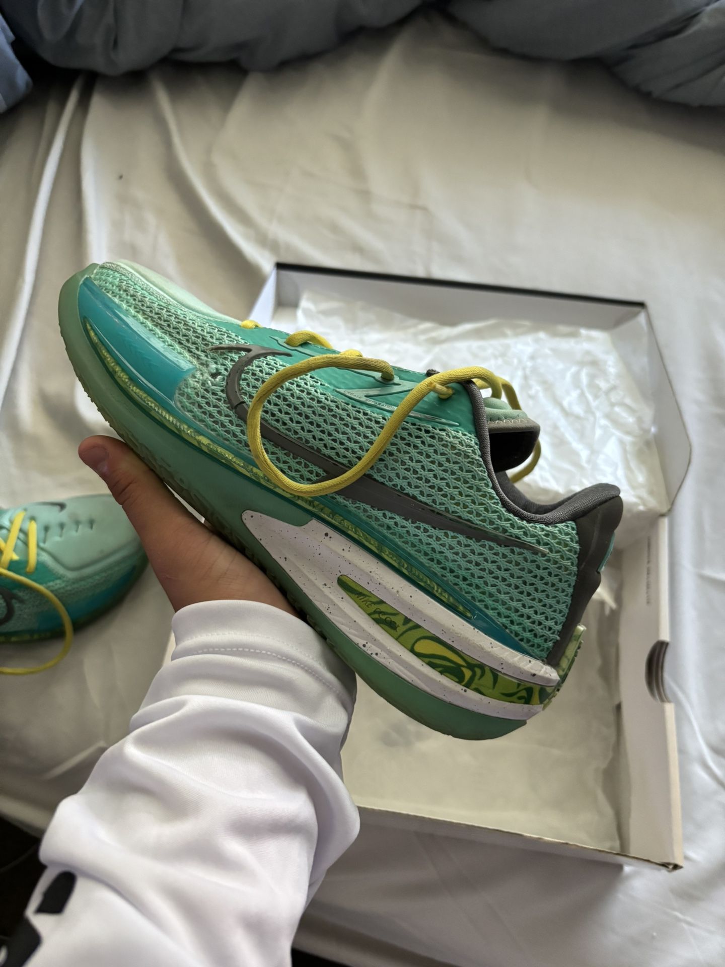 Sabrina Ionescu GT Cut 1 Size 8.5 Worn Couple Times