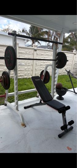 weight bench/squat rack