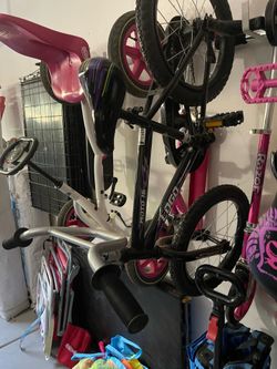 Girls training bike