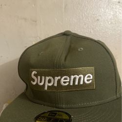 Supreme Hat 