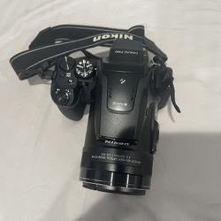 Nikon CoolPix P900 16.0-Megapixel 