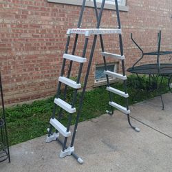  Brand New Theluxe 5 Step Pool Ladder 