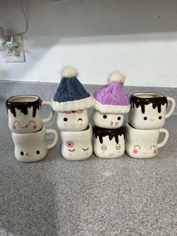 Set of 8 cups