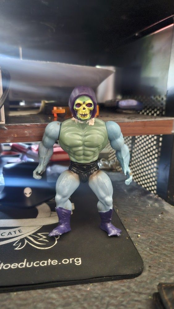 Vintage Original Skeletor Action Figure