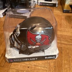 Riddell Mini Helmet. Tama Bay. Brand New