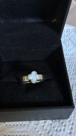 Gold Ring with Mother of Pearl Clover