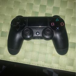 PS4 Controller