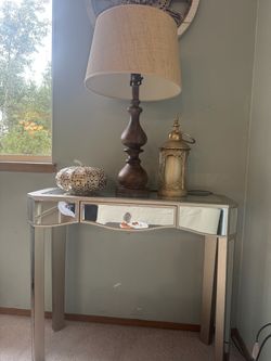 Mirrored table