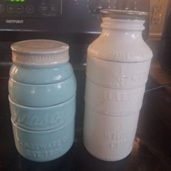 Decorative and functional ceramic measuring cups