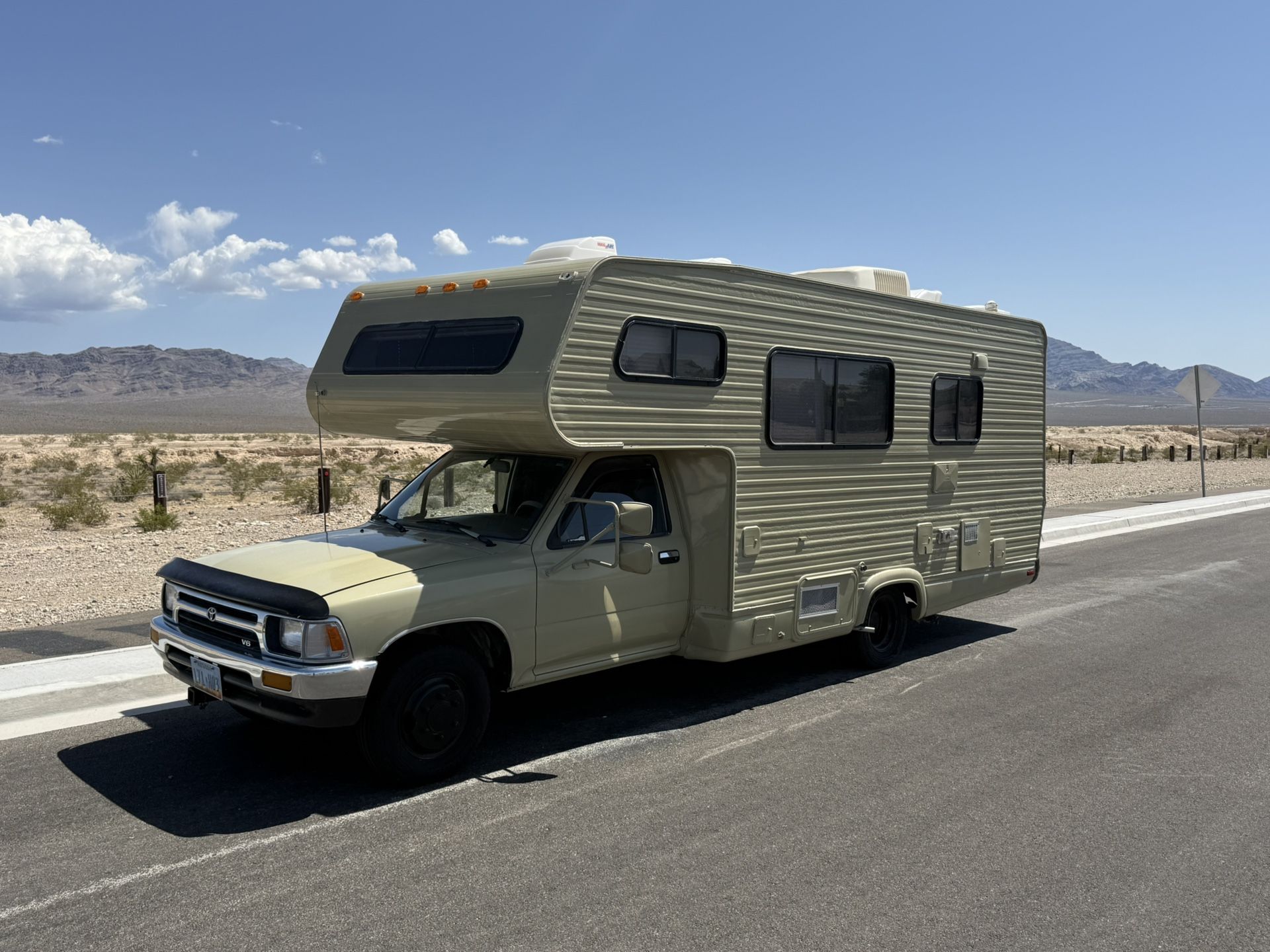 1992 Toyota Dolphin