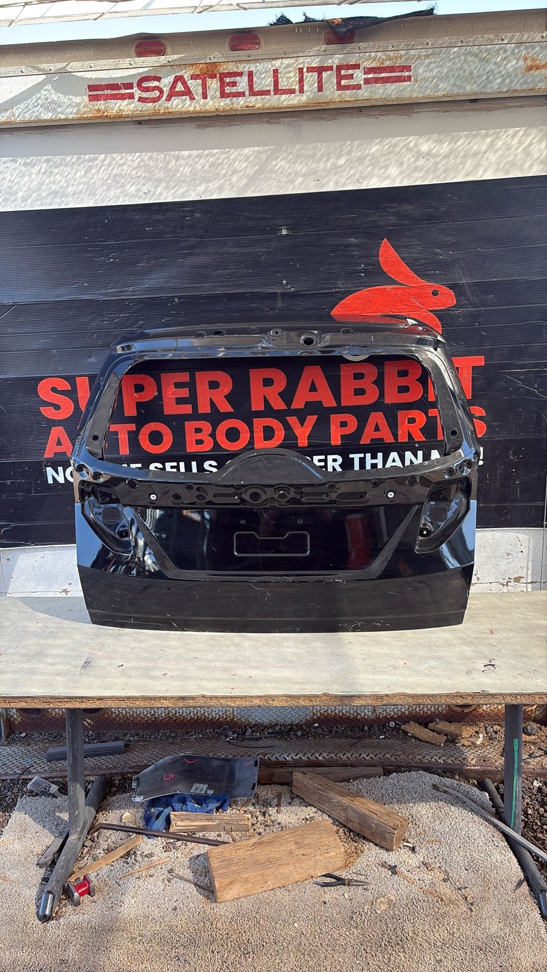 2022 Tucson Hybrid Tailgate Shell OEM 2025