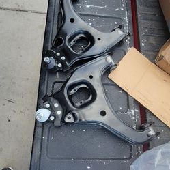 1999 ---2006-Chevy Silverado/ GMC Sierra 1500 Lower Control Arms