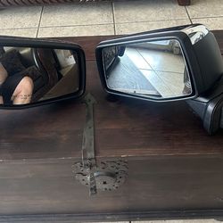 GMC SIERRA SIDE MIRROS WITH CAMERA