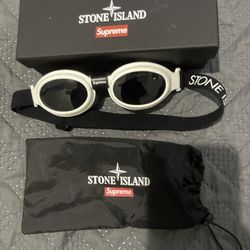 Supreme Goggles 