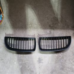 Black BMW Grills E90