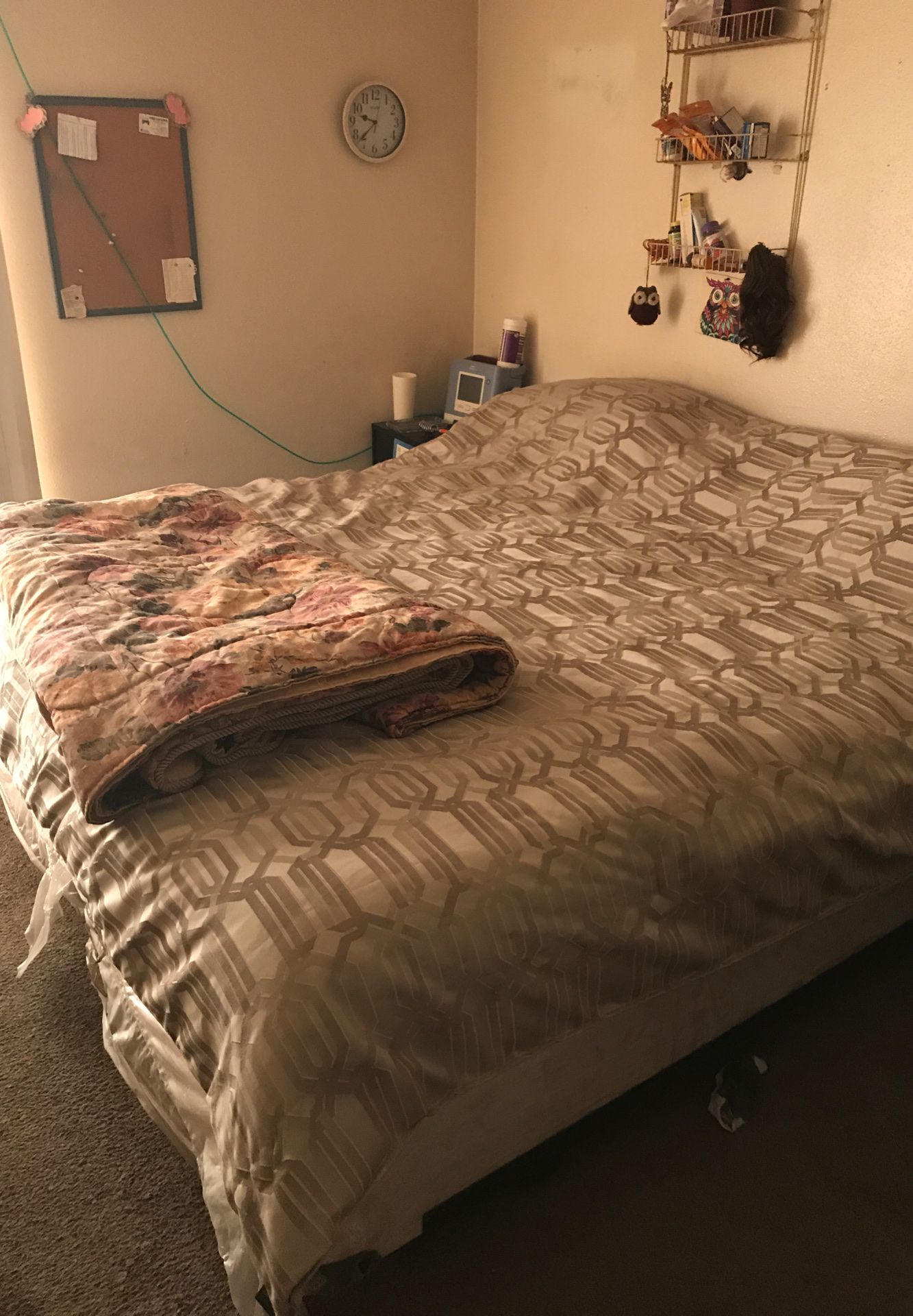 King size bed . Almost new . Will deliver at right price .