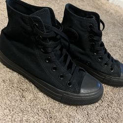 Black Converse 