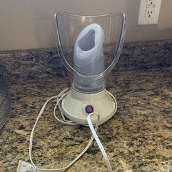 Facial steamer