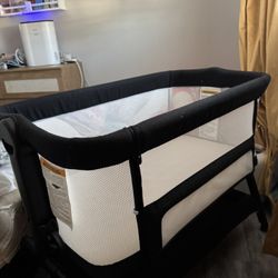 Baby Bond  Bassinet 