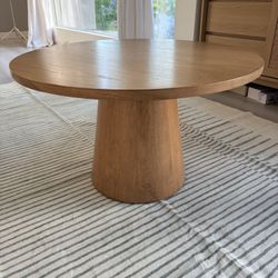 Round Coffee Table 