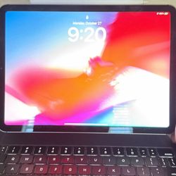 iPad Air 5th Generation W/ Magic Keyboard & Apple Pencil