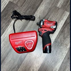 MILWAUKEE 12V FUEL BRUSHLESS 3/8” IMPACT WRENCH WITH BATTERY AND CHARGER 