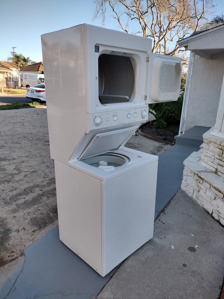 Stackable Washer And Gas Dryer 