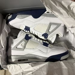 Jordan 4s