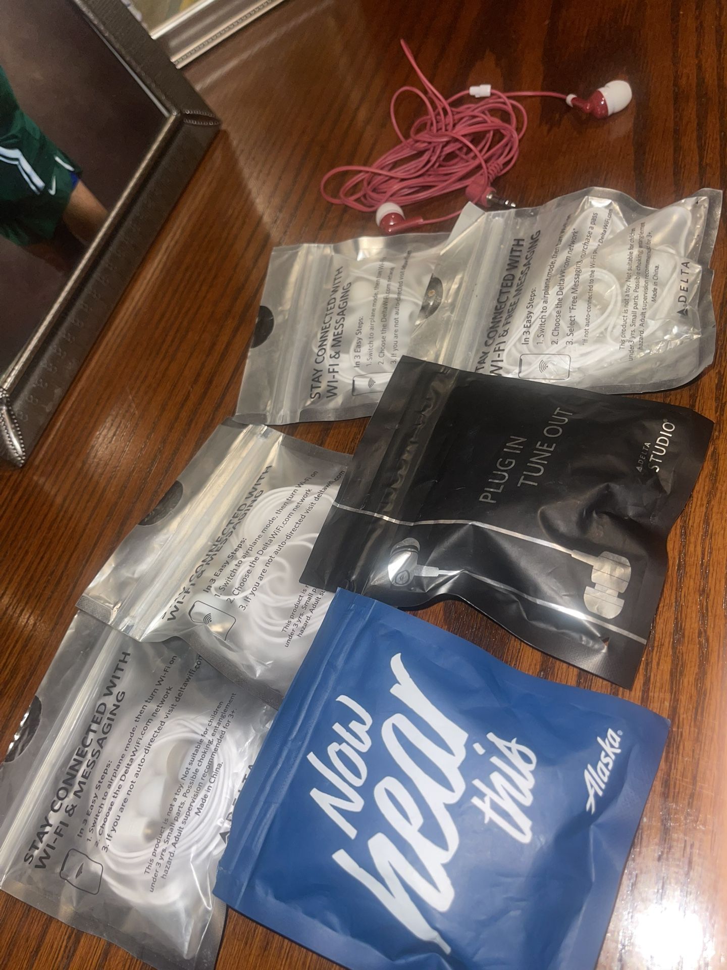 Free Airplane Wired Earbuds Headphones, 3.5mm Jack