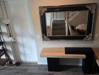 MOVING SALE FOYER TABLE