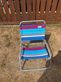 Rio Beach Folding Beach Chair – Colorful Striped
