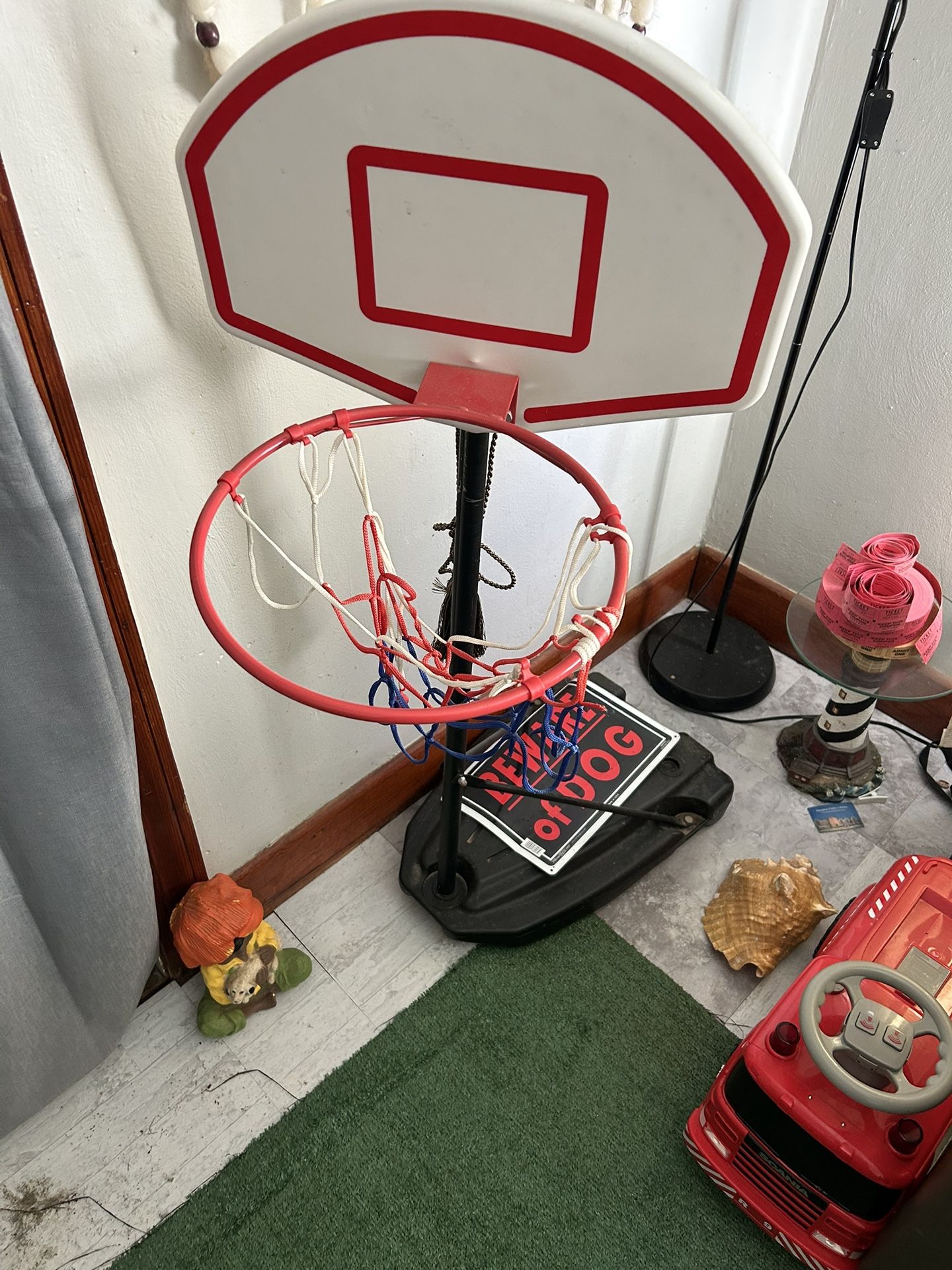 Kids Basketball Hoop