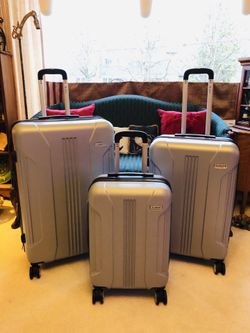 Amka Sierra 3 Piece Expandable Hardside Spinner Luggage Set for Sale in Portland OR OfferUp