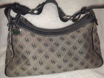Dooney & Bourke purse