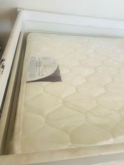 Twin mattress